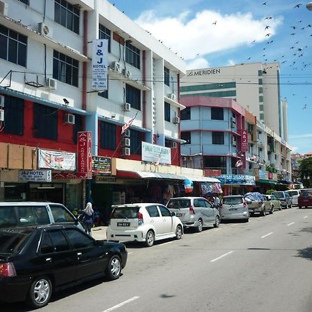 J &J Hotel Kota Kinabalu Eksteriør billede