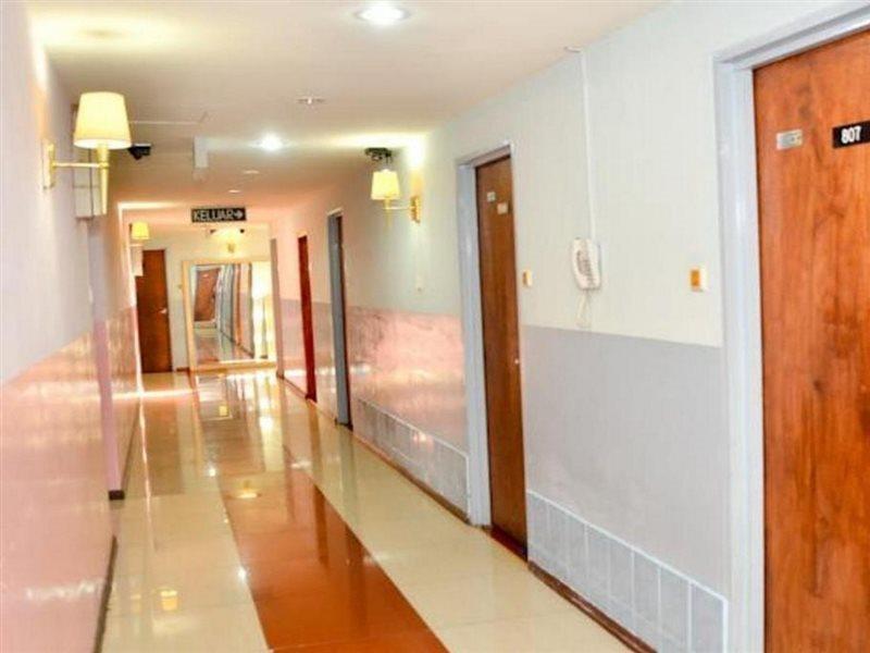 J &J Hotel Kota Kinabalu Eksteriør billede