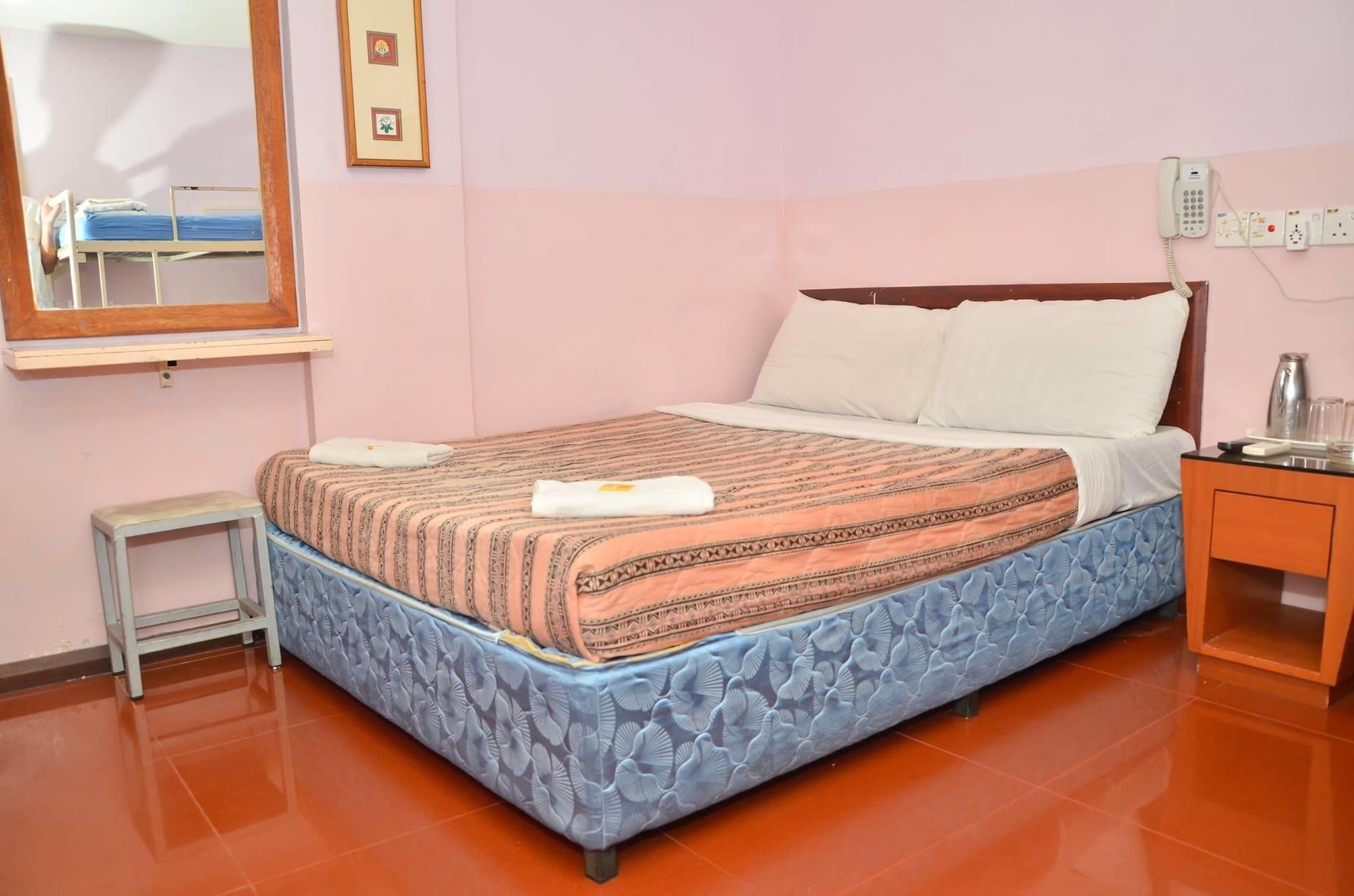 J &J Hotel Kota Kinabalu Eksteriør billede