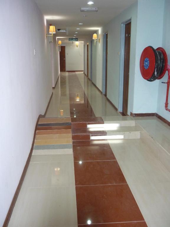 J &J Hotel Kota Kinabalu Eksteriør billede