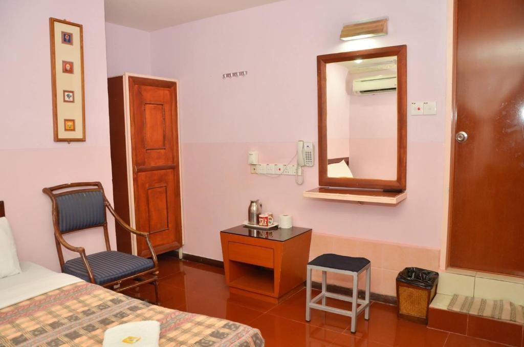 J &J Hotel Kota Kinabalu Eksteriør billede